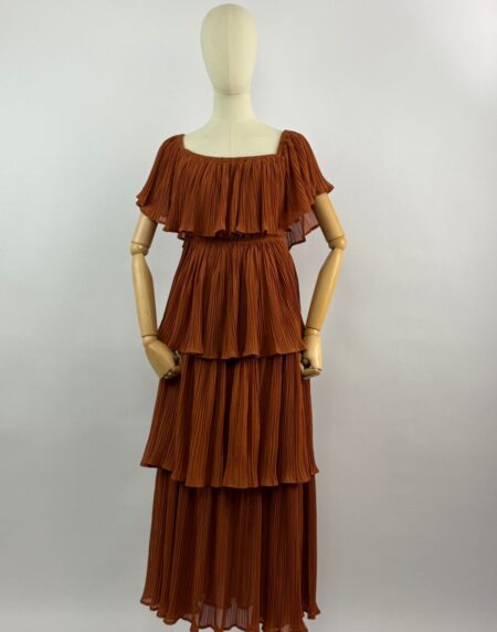 VESTIDO CAFE DE OLANES
